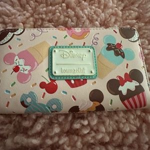 Loungefly  Cupcake Wallet